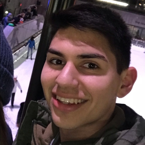 Meet your Posher, Andrew - Picture 1 of 1